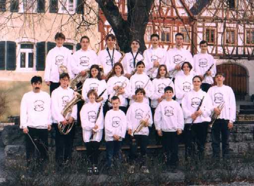Jugendmusikkapelle Mundelsheim Foto 1997 - Kann durch Download erheblich vergrössert werden